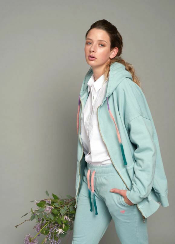 Sweatjacke mit Kapuze