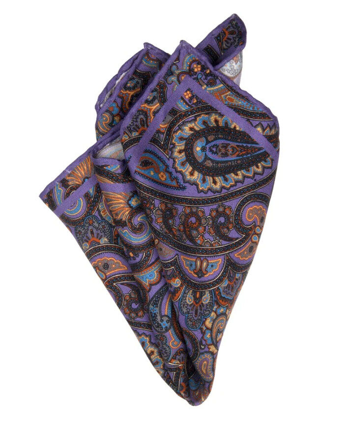 HANDROLLIERTES EINSTECKTUCH AUS SEIDEN-TWILL MIT PAISLEY-MUSTER