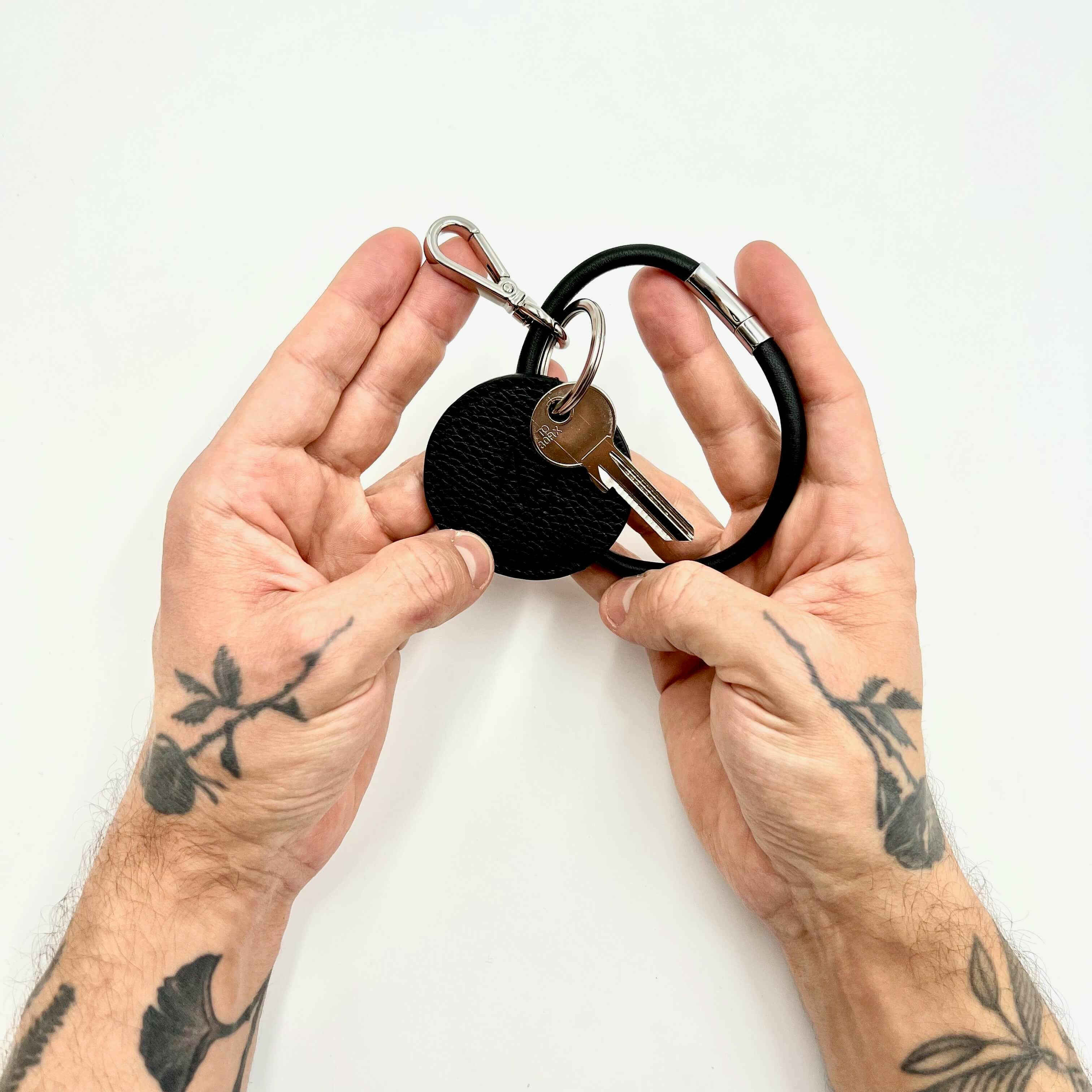 ea5631952345619d6a40337276b9a79bda3155d8_MS_0001097_001_image_4_631232ed323ce Key bracelet 3.0