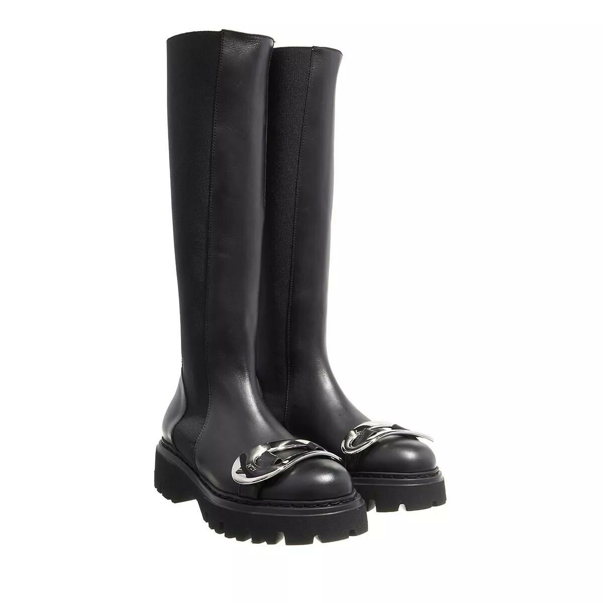 N°21 Stiefel