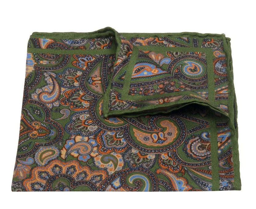 HANDROLLIERTES EINSTECKTUCH AUS SEIDEN-TWILL MIT PAISLEY-MUSTER