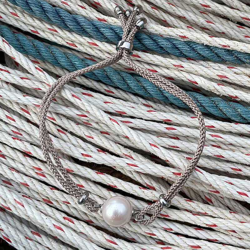 05674f4ea4ea22ede630c9b63d73c5fce8edf86d_MS_0010300_image_3_64354ab55e922 Armband "Sunrise" Beige/Silber mit Semi-Barock-Perle Weiß