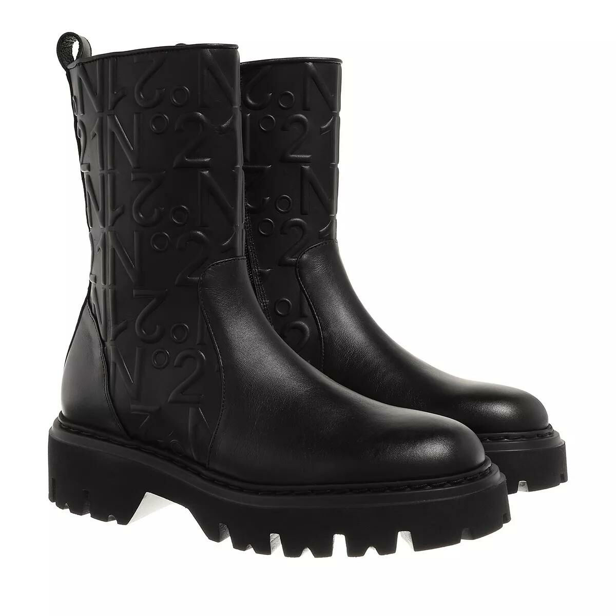 N°21 Stiefel