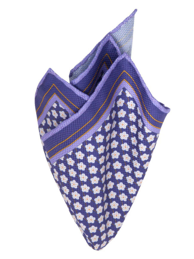 HANDROLLIERTES PANAMA-EINSTECKTUCH MIT BLÜTEN-MUSTER