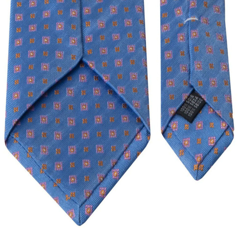 SEIDEN-JACQUARD KRAWATTE MIT QUADRATEN UND BLÜTEN
