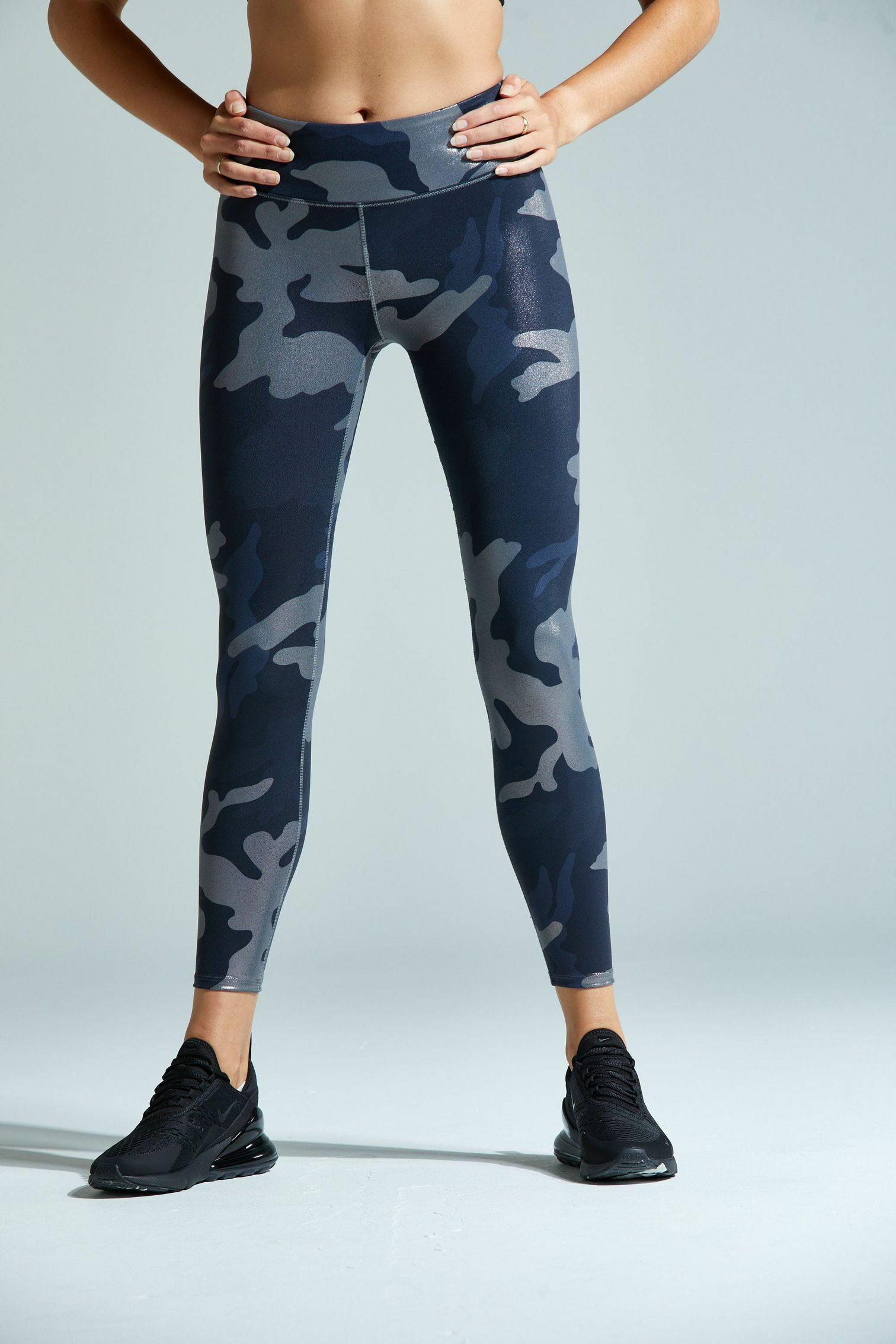 c207c9db338dd9df2092ecc31f813b1d8e41dcb2_MS_0009797_002_image_3_63f89af4559e3 Gloss Legging Guerra Bronze