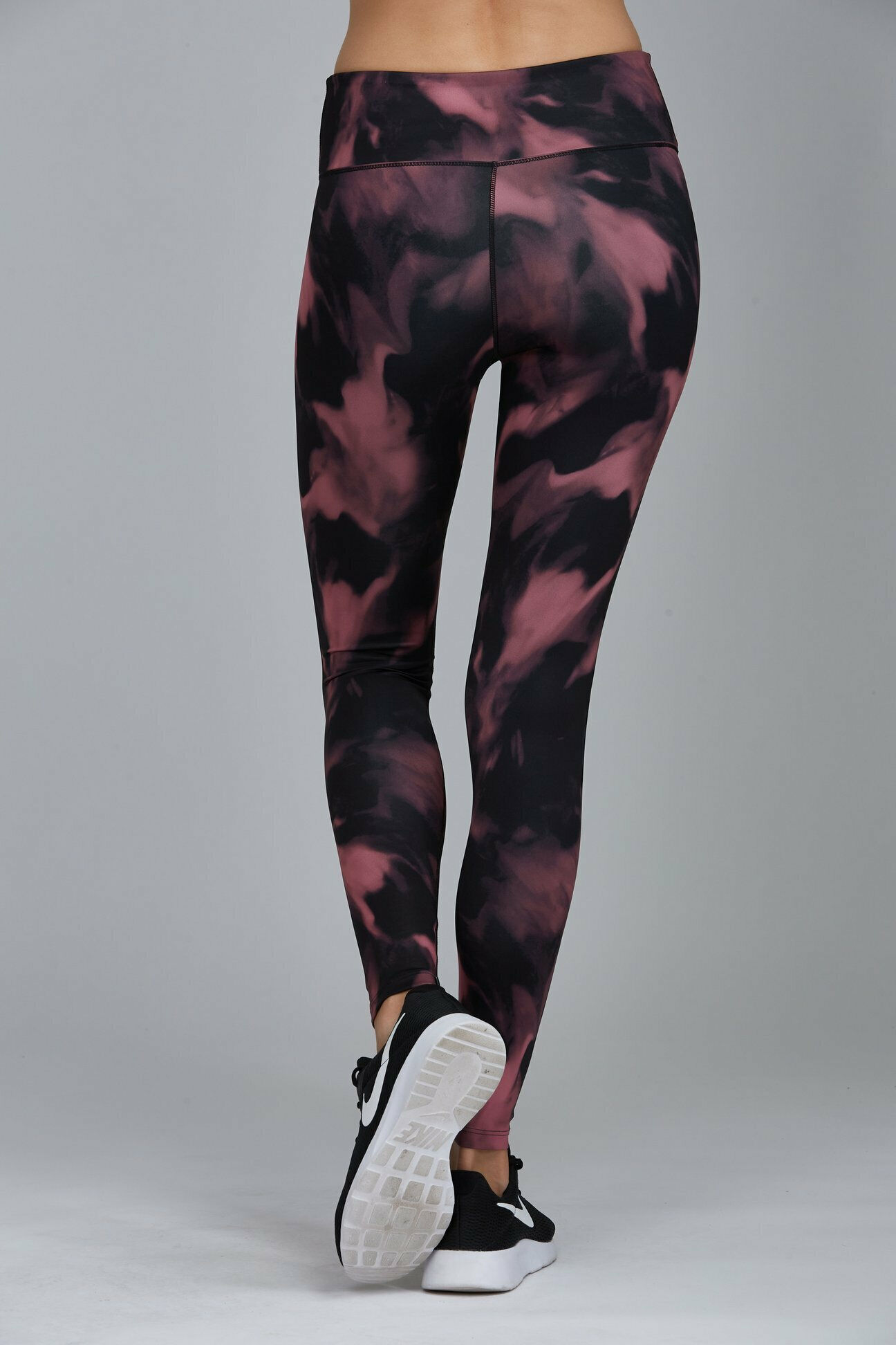 61f8087930e53c3a8dbaca1eed6a0a3f138f3935_MS_0009794_003_image_2_63f894e3a85d1 Mystic Legging