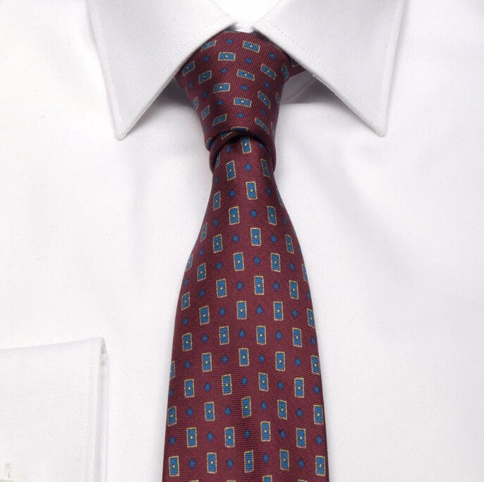 TWILL-KRAWATTE AUS REINER SEIDE MIT GEOMETRISCHEM MUSTER