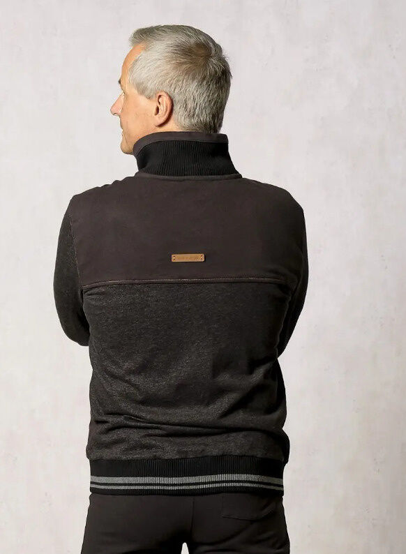 94f636c9a848a17bb3e9092727434dfcaf7a92b0_MS_0009288_004_image_3_63f5d31a335cf Sweatjacke men schwarz-melange mit Stehkragen